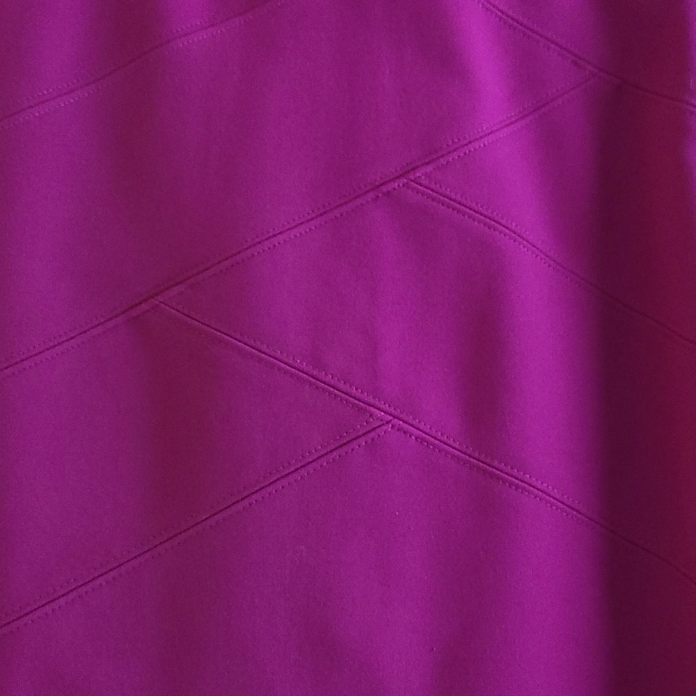 Express crop & pencil skirt set - Picture 3 of 6